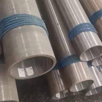 ANSI B36.10 ท่อเหล็กก๊าบอนที่ทําสําเร็จรูปแบบร้อนไร้รอย Astm A106 GR B DN200 219.1MM SCH40