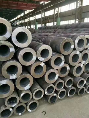 ASTM A106 เกรด C คาร์บอนท่อเหล็กไร้รอยต่อ Outter Dia = 273 มม. ความหนาของผนัง 14 มม. สำหรับหม้อไอน้ำ